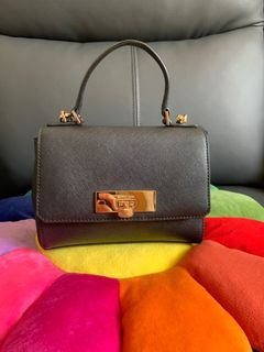 （分類：）位於 。 由 ssisme 提交（商品編號 1003901124，圖片 1）。簡介： 。