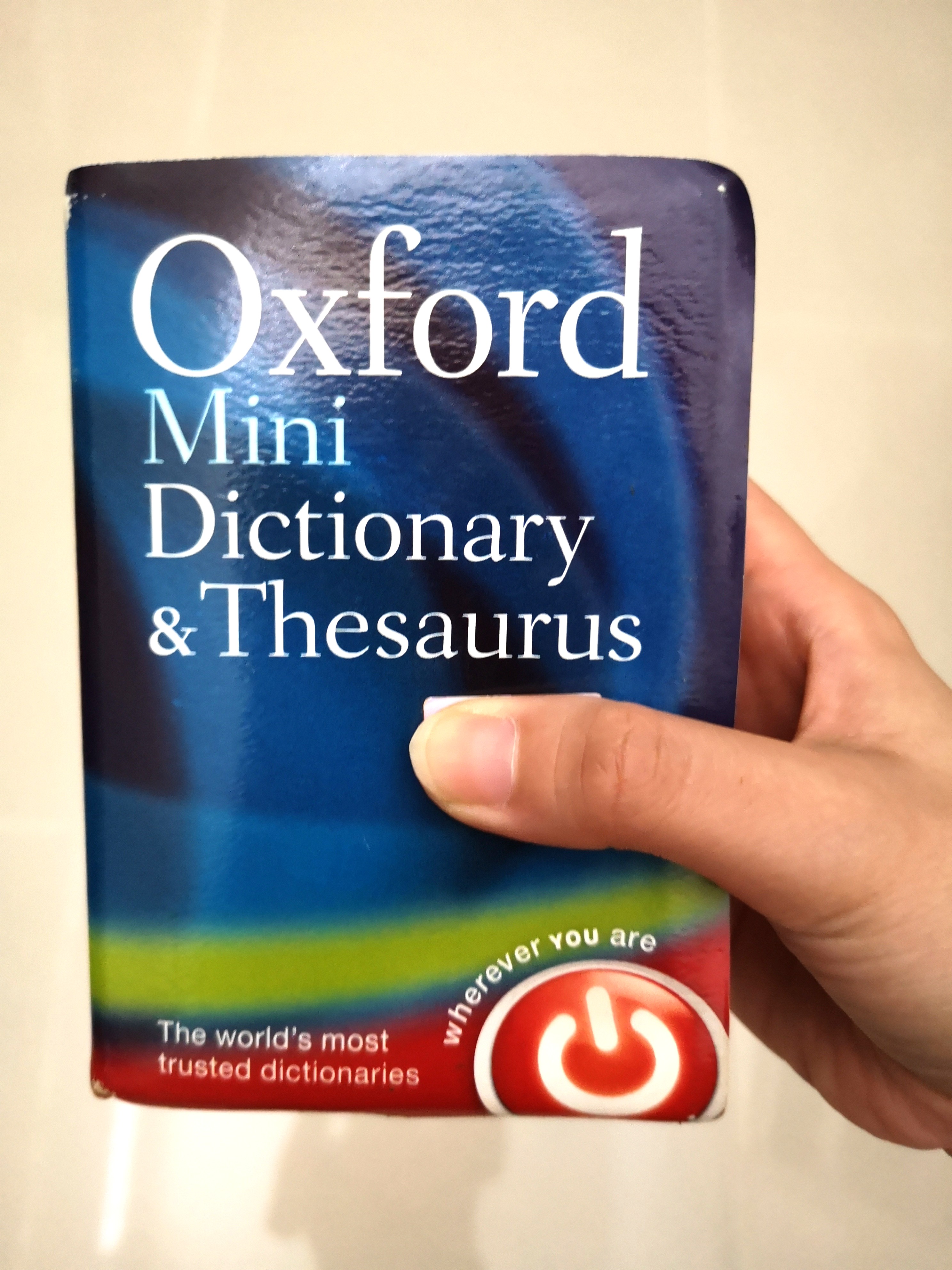 Oxford Mini Dictionary & Thesaurus, Hobbies & Toys, Books & Magazines