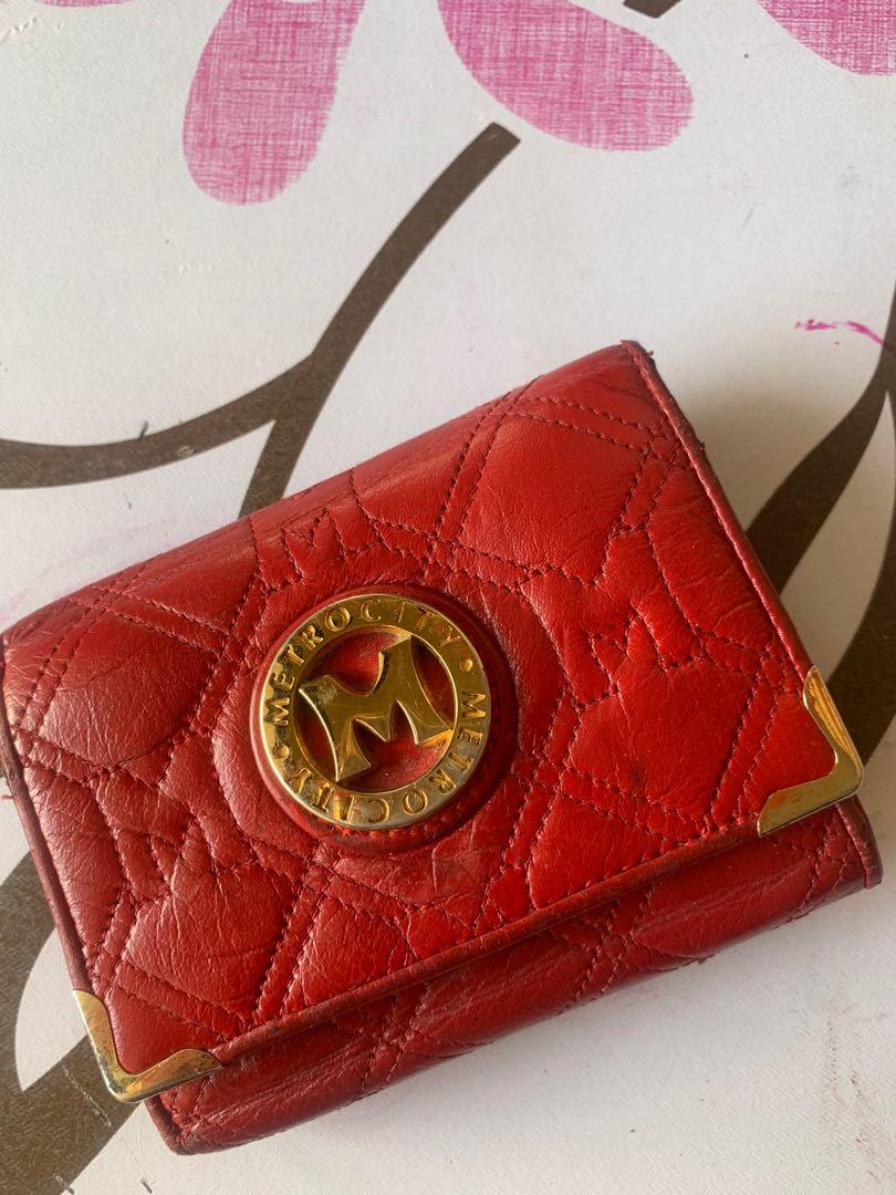 preloved Metro City Wallet, Women's Fashion, Bags & Wallets, Wallets & Card  holders on Carousell