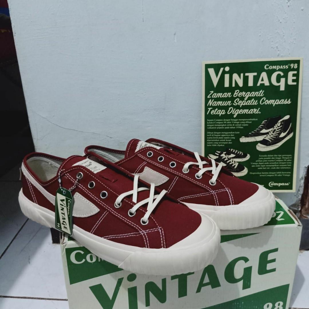 Sepatu Compass Vintage Low Maroon Men S Fashion Men S Footwear Sneakers On Carousell