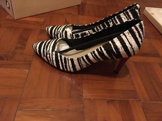 （分類：）位於 。 由 wittyngritty 提交（商品編號 1003905183，圖片 1）。簡介： 。