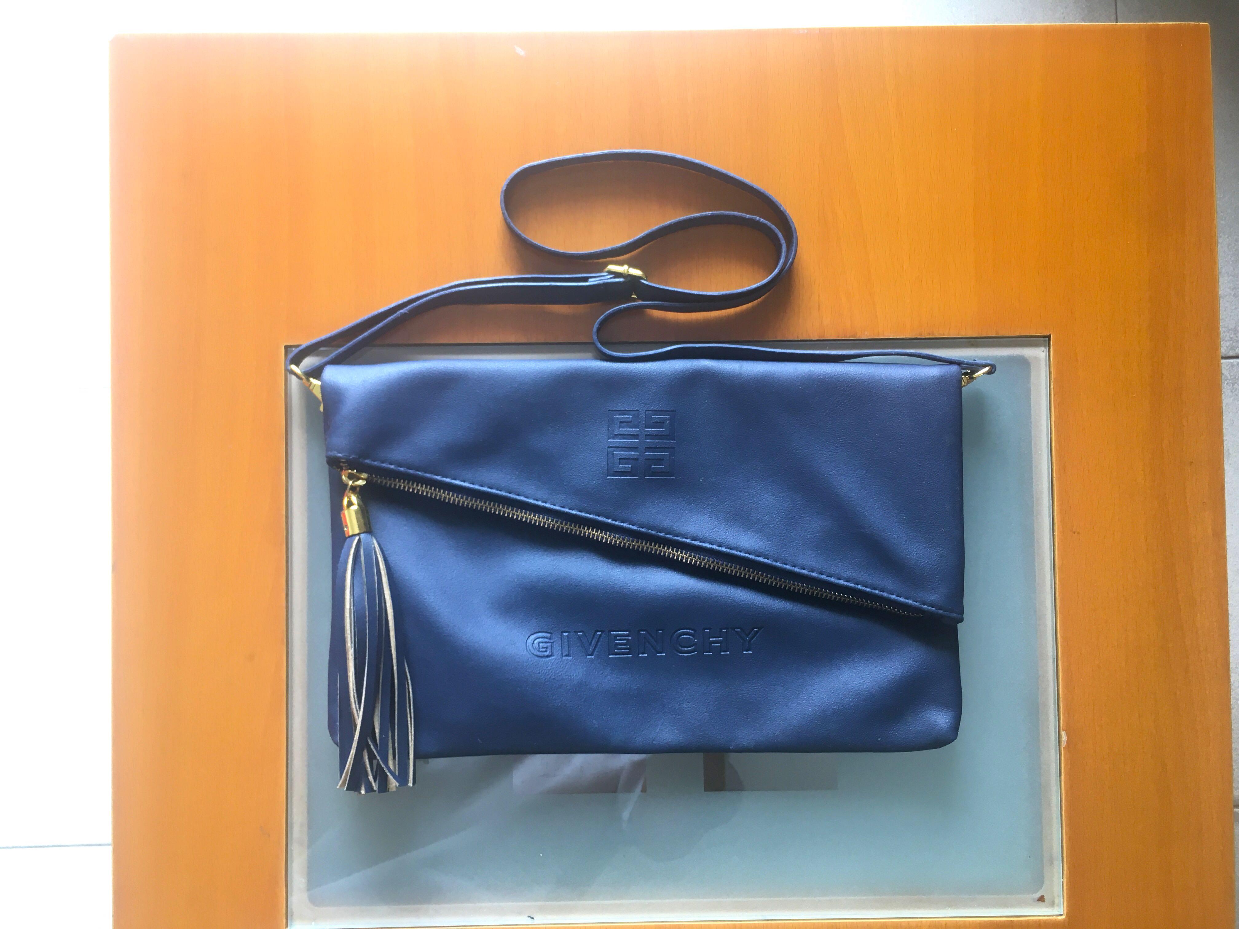 Givenchy soft leather outlet envelope bag