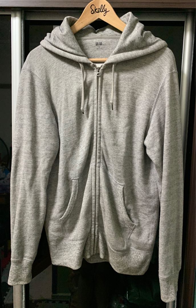 grey hoodie uniqlo
