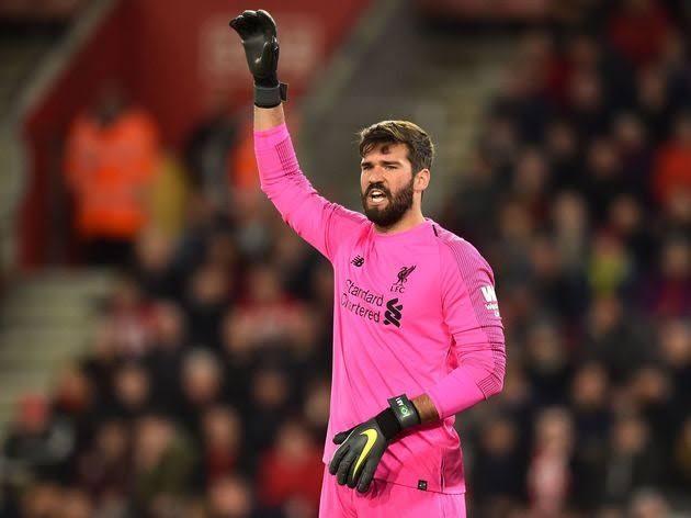 Liverpool pink top goalkeeper kit junior