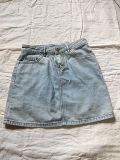 (Category: ) located in . Submitted by minsboutique (Listing ID 1003903893, Image 1). Description: .