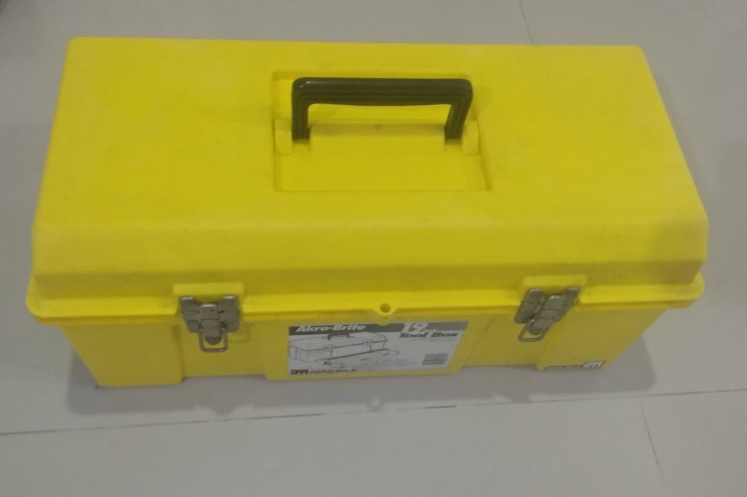 DeWalt Tstak Plastic Toolbox (H)302mm