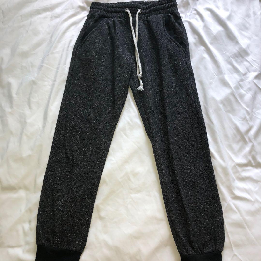 Cotton on sweatpants dark grey XS 