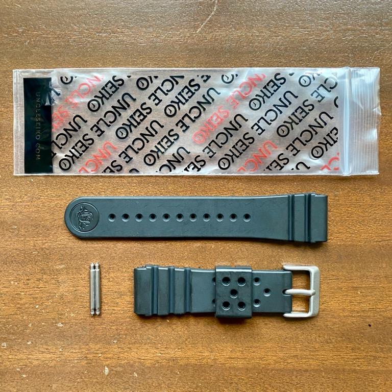 GL831 Uncle Seiko 22mm Flat Vent Rubber Diver Strap, Mobile Phones &  Gadgets, Wearables & Smart Watches on Carousell