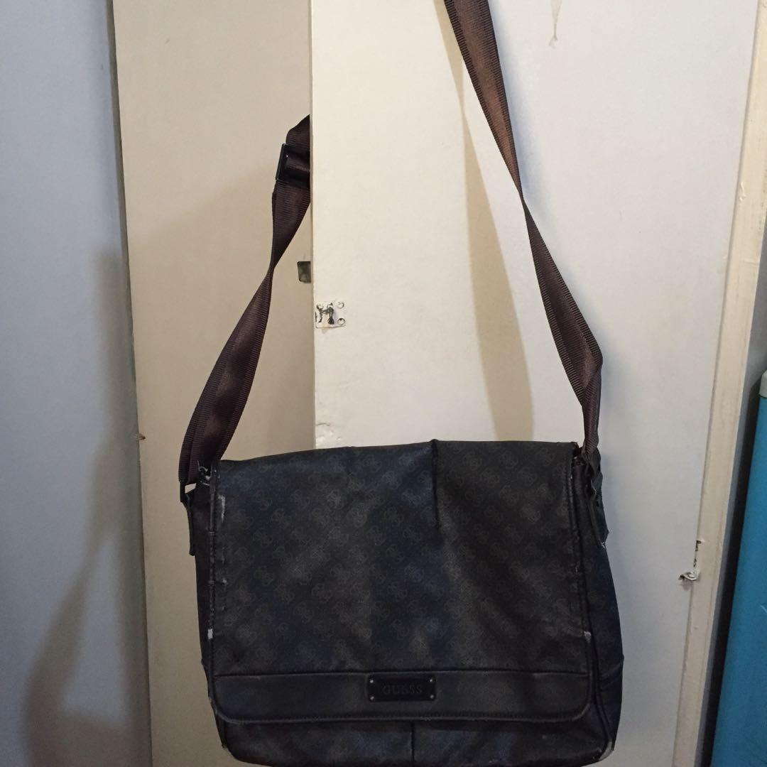 guess sling bag mens