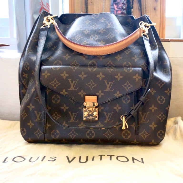 Louis Vuitton Metis Hobo, Women's Fashion, Bags & Wallets, Purses & Pouches  on Carousell