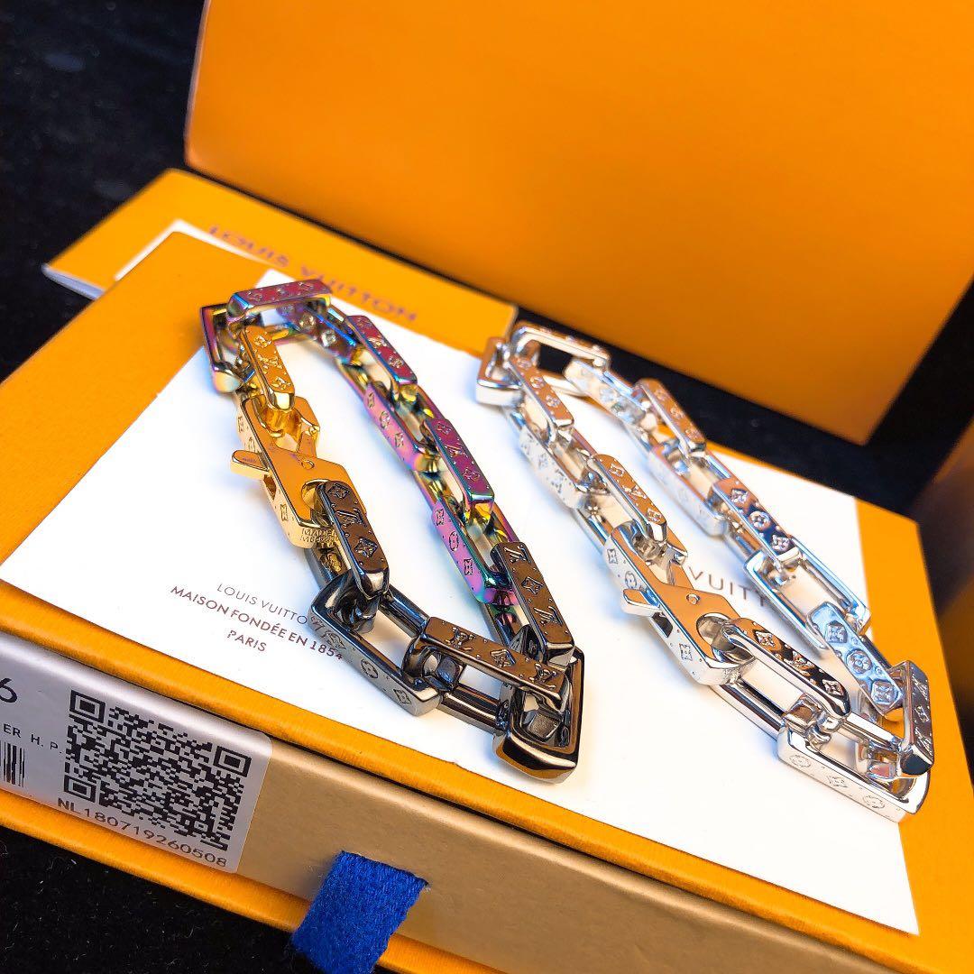 Louis Vuitton LV Chain Links Necklace Cuban, Men's Fashion, Watches &  Accessories, Cuff Links on Carousell