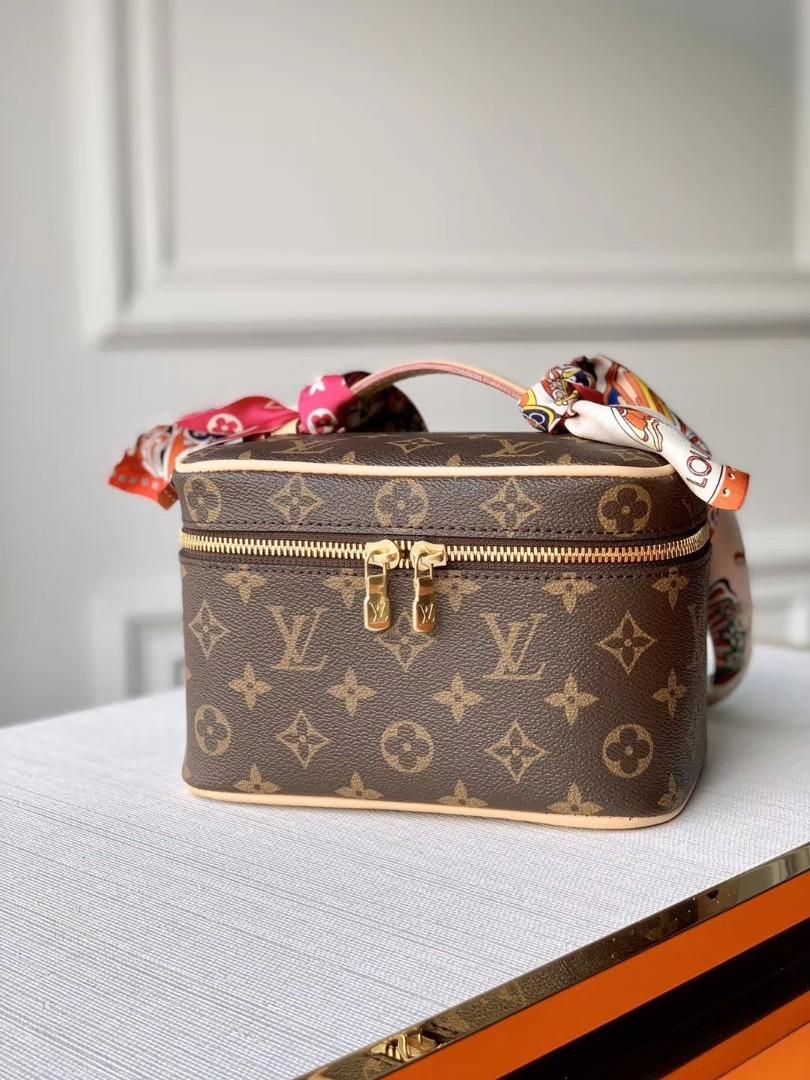 Louis Vuitton, Bags, Soldgenuine Lv Makeup Kit