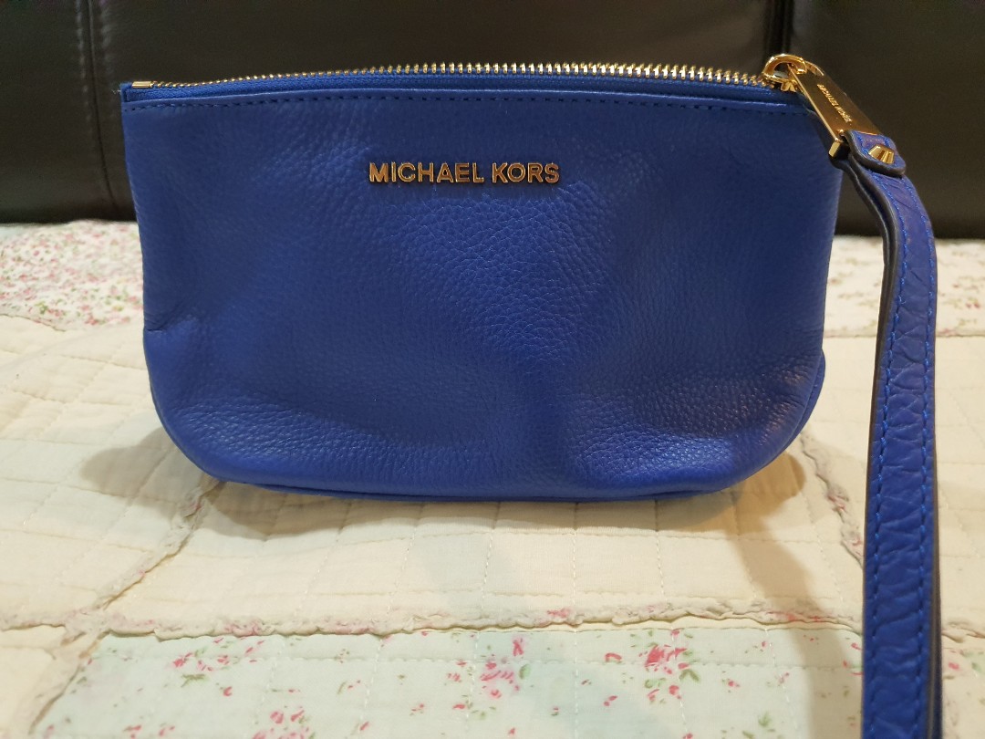 Michael Kors Clutches, Women's Fashion, Bags & Wallets, Clutches on