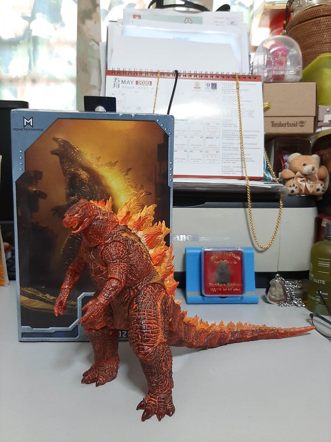 Neca burning godzilla best sale 2019