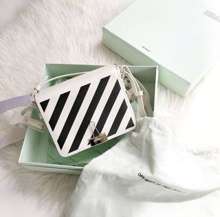 （分類：）位於 。 由 grace.111 提交（商品編號 1007186873，圖片 1）。簡介： 。