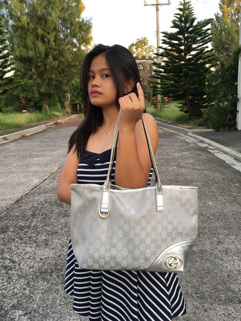 metallic silver gucci bag