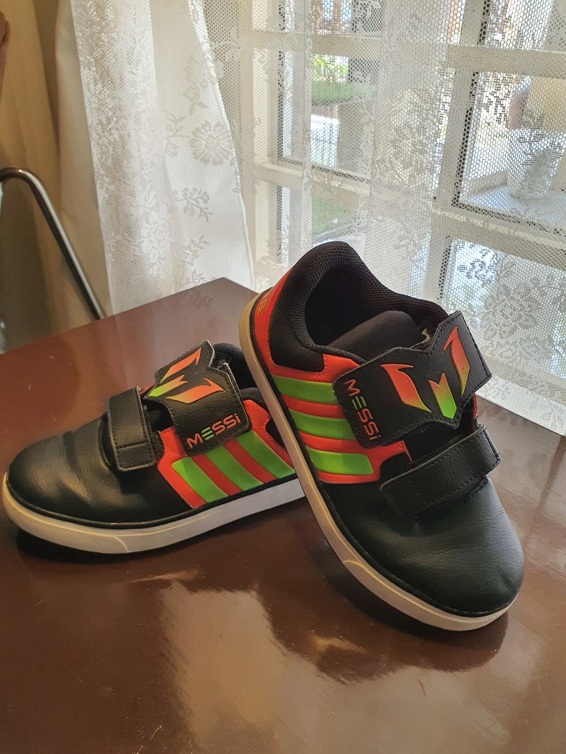Messi top kids shoes