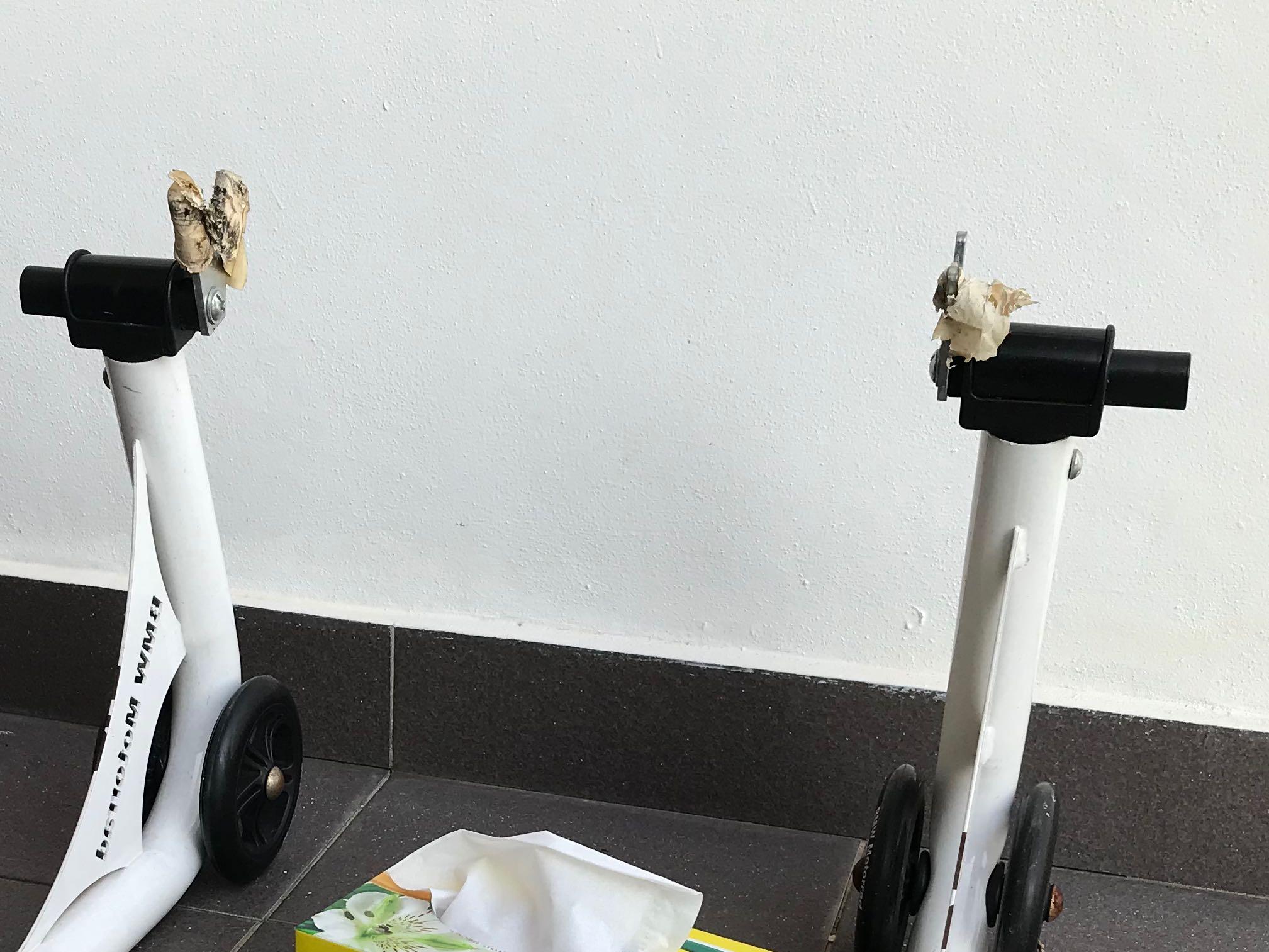 BMW Motorrad Paddock Stand for S1000RR, Motorbikes on Carousell