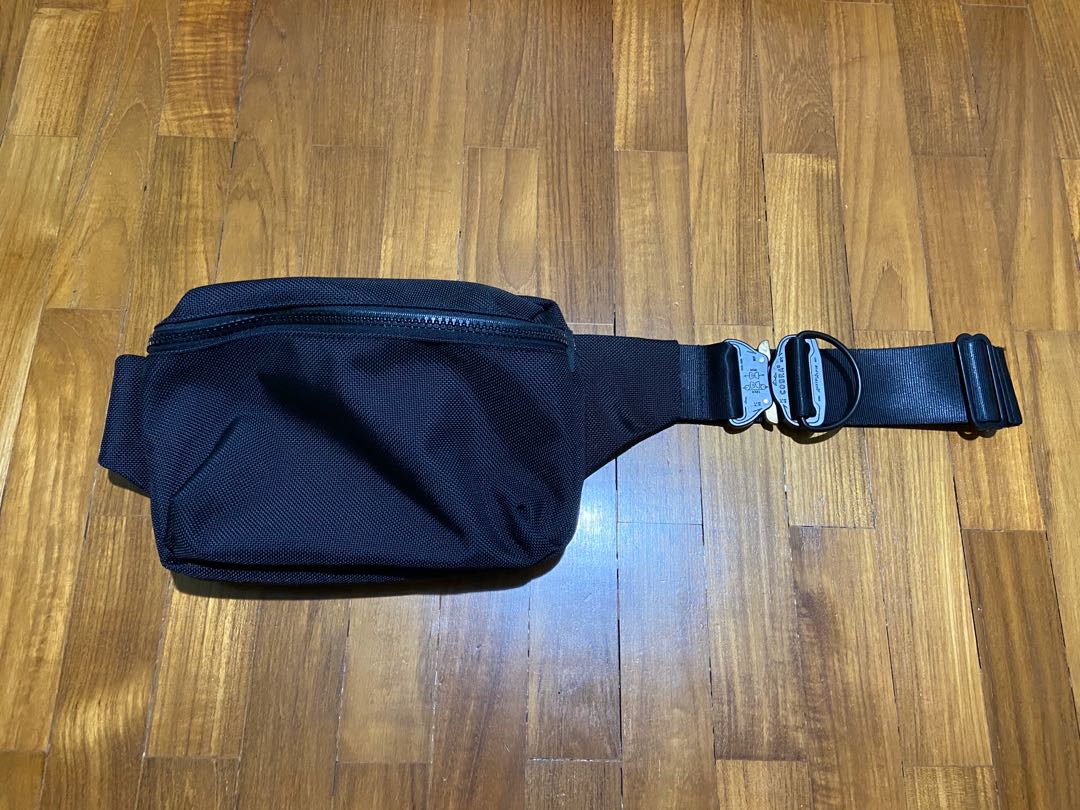 Defy parker hip sale bag