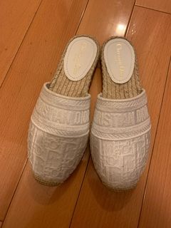 （分類：）位於 。 由 carollami 提交（商品編號 1007941432，圖片 1）。簡介： 。
