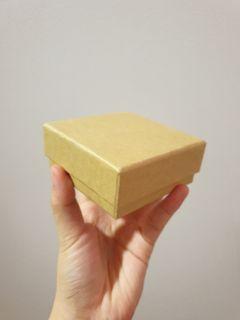 Gift box (suitable for earring or necklace)