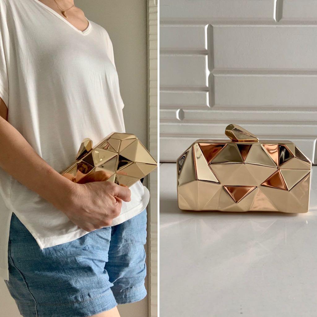 Gold hard clutch top