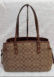 coach drawstring tote