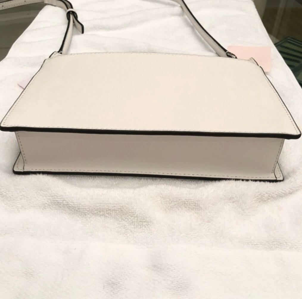 Kate Spade Cameron Monotone Zip Crossbody Women s Fashion Bags Wallets Cross body Bags on Carousell