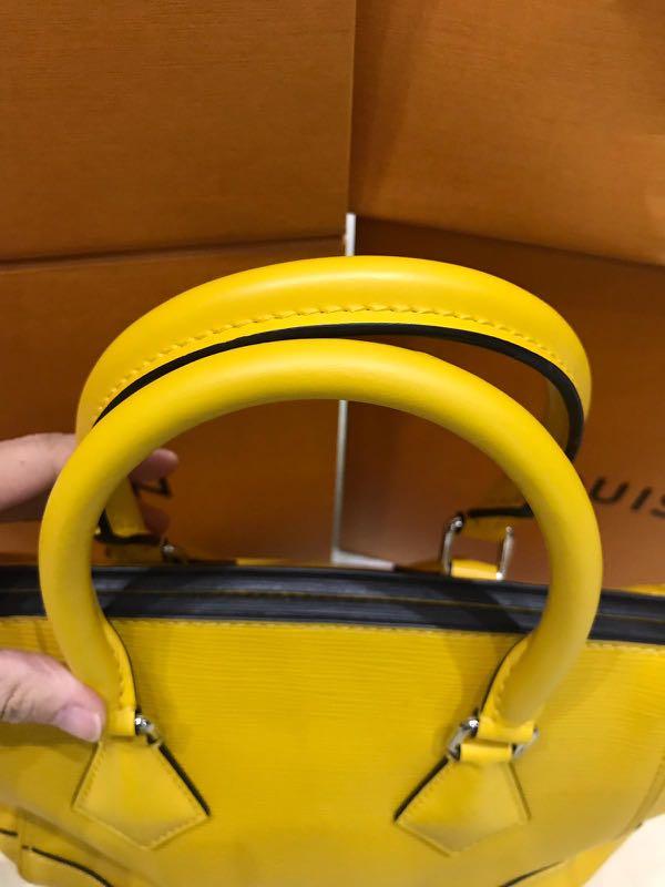 Louis Vuitton Yellow Epi Phenix PM Leather ref.174312 - Joli Closet