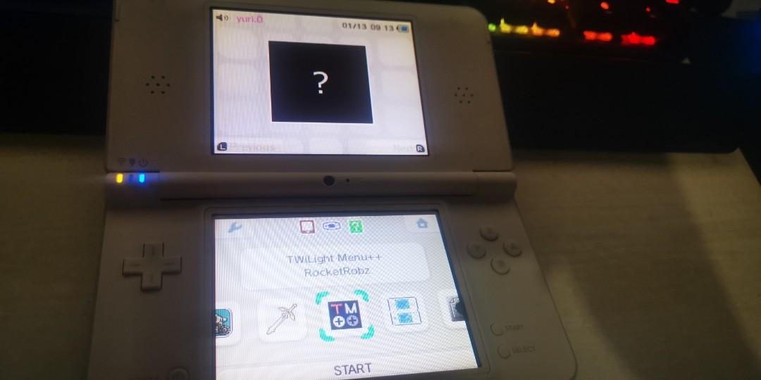 Nintendo DSi LL (JAPAN VERSION, Menu in Japan)