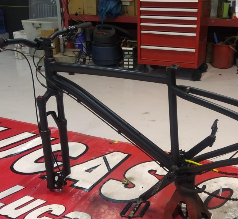 painting a bike frame matte black