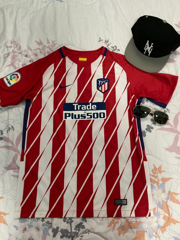 nike youth small size