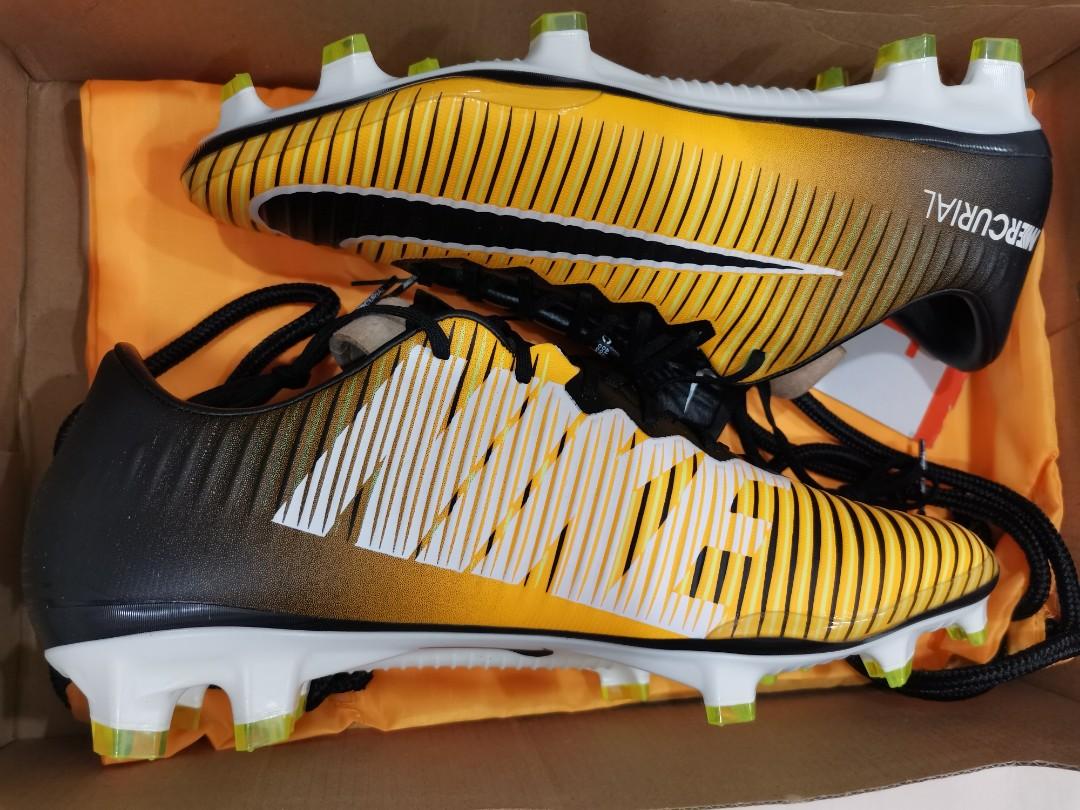 Mercurial vapor top 11 size 8.5