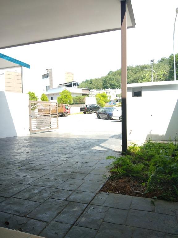 Not facing other house 3 Storey house Taman Bayan Parkhomes,Batang Kali