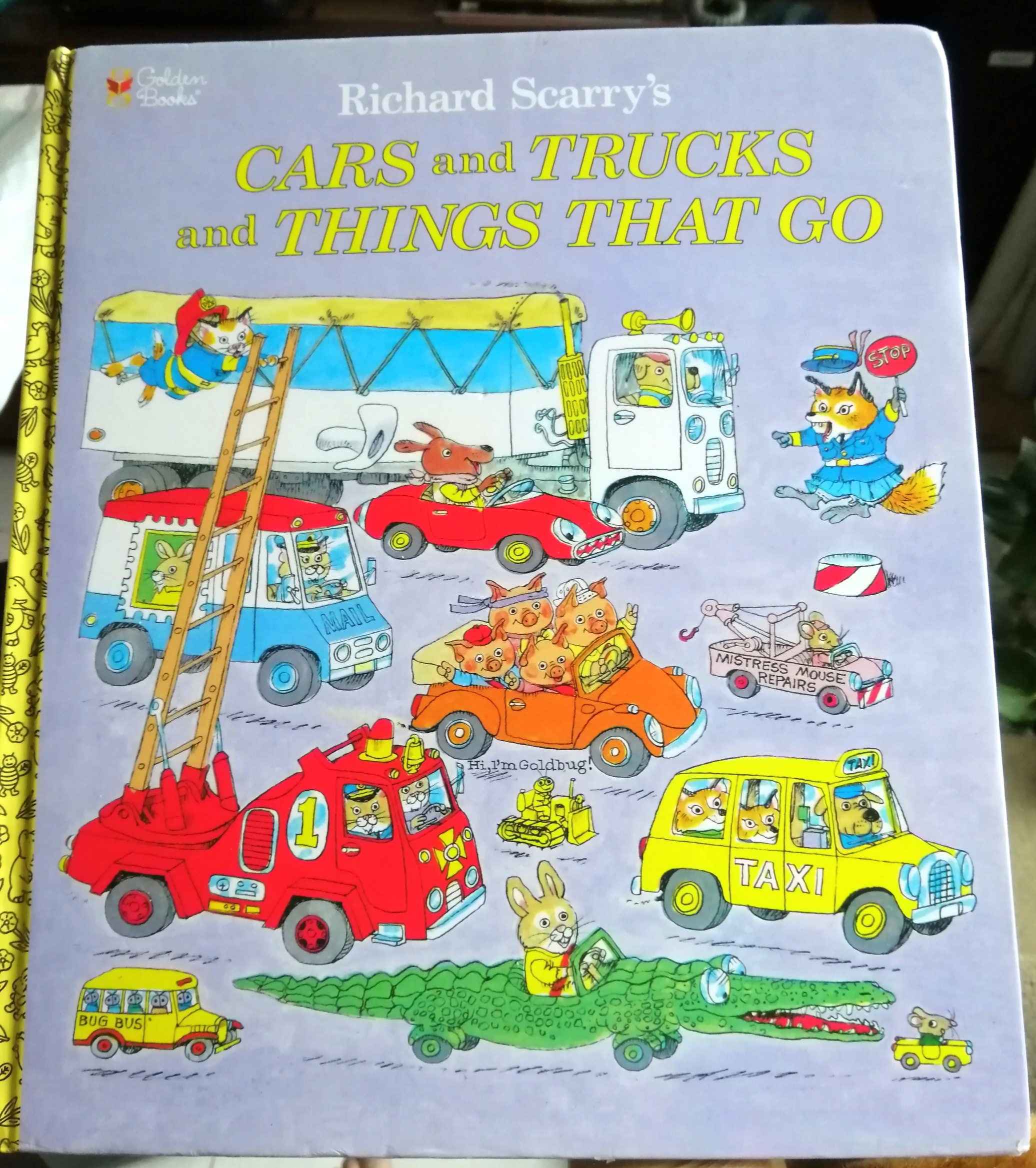Richard Scarry‘s Cars and Trucks and Things That Go (car truck story