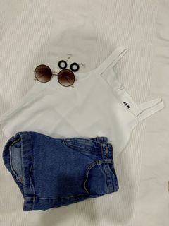 (Category: ) located in . Submitted by leis_closet (Listing ID 1003693924, Image 1). Description: .