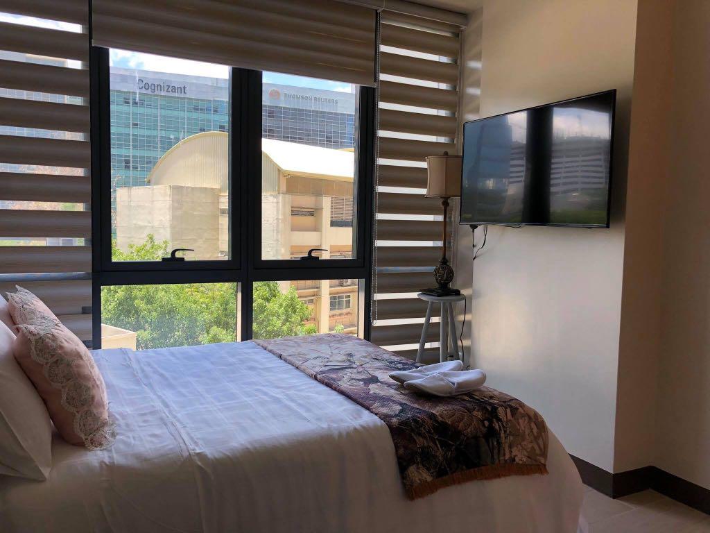 The Florence Condominium, Mckinley Hill (Category: Apartments & Condos) located in Taguig. Submitted by decluttering_mnlph (Listing ID 1007880430, Image 1). Description: 45 sqm With balcony With parking 1 br 1 tb.