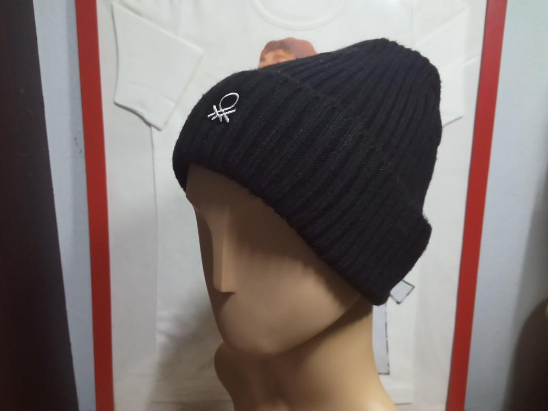 Benetton beanie store