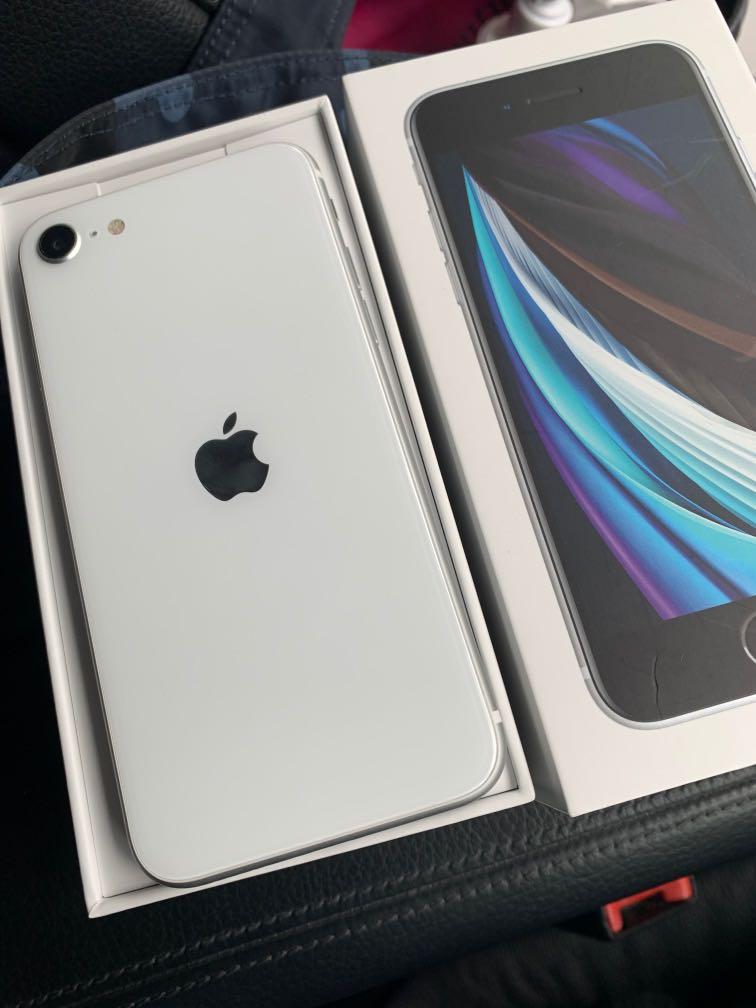 Apple Iphone Se 128gb 2020 White Mobile Phones Tablets Iphone Others On Carousell