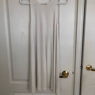 (Category: ) located in . Submitted by elaines.closet (Listing ID 1008159371, Image 1). Description: .