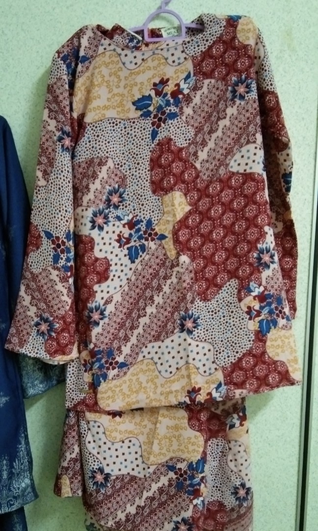 Baju Kurung Cotton Muaz Women S Fashion Clothes Others On Carousell