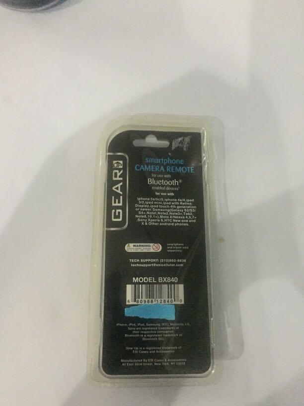 camera smartphone remote (Category: Voice Recorders) located in Pasay City. Submitted by redgiftshop (Listing ID 1008070166, Image 2). Description: Zoom in or out for great photos take better clearer selfies without holding the phone product code: B- isabel.