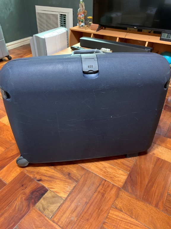 Carlton Luggage, Hobbies & Toys, Travel, Luggage on Carousell