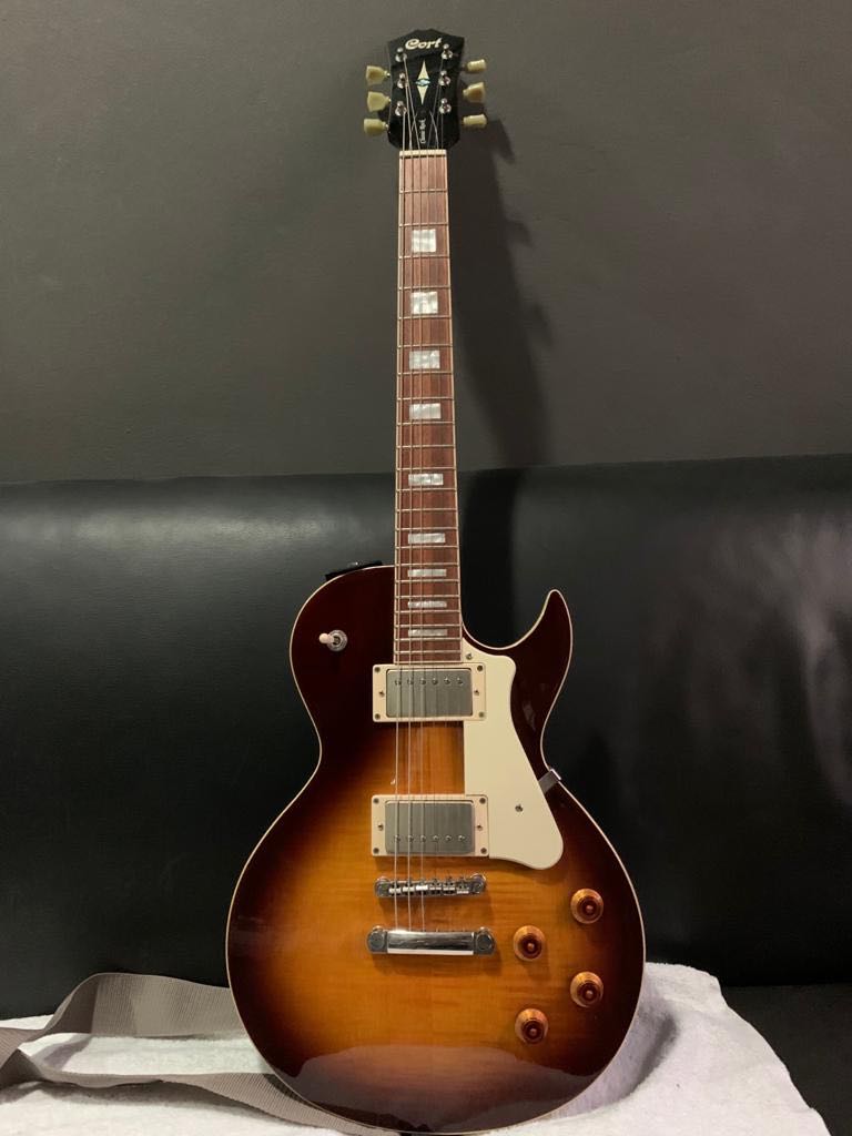 Cort Electric Guitar, Hobbies & Toys, Music & Media, Musical ...