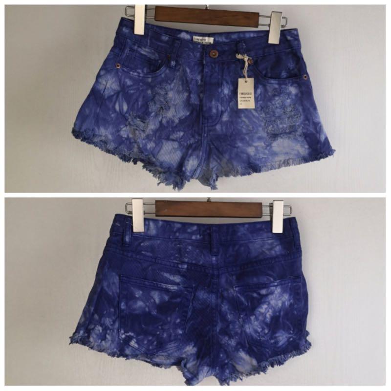 F21 Forever 21 Tie Dye Batik Shorts (Category: Shorts) located in Manila. Submitted by jpm317 (Listing ID 1008113819, Image 1). Description: F21 Forever 21 Tie Dye Batik Shorts Available in Blue and Pink color Size 24, 25 and 26 Factory Overruns Summer Look .