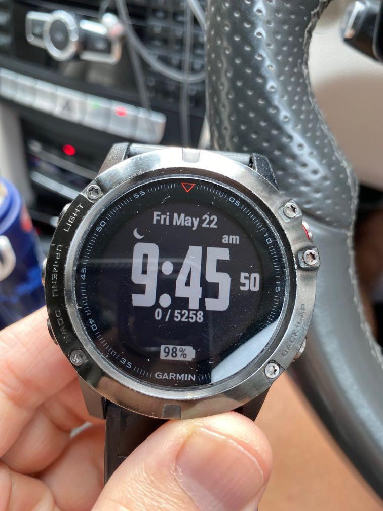 Garmin fenix 5 scratches top