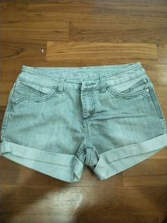 (Category: ) located in . Submitted by yionging (Listing ID 1008040601, Image 1). Description: .
