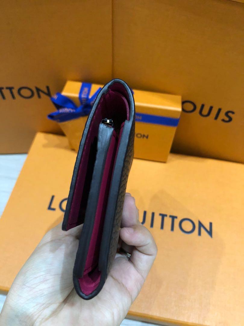 Louis Vuitton M82046 Capucines Compact Maxi Wallet, Navy, One Size
