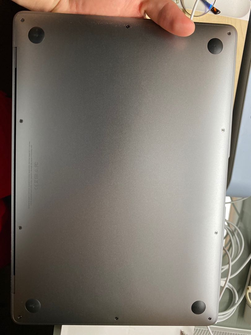 MacBook Air 2019 灰128gb 用左先一個月, 手提電話, 平板電腦, 平板 