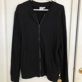 (Category: ) located in . Submitted by elaines.closet (Listing ID 1008159463, Image 1). Description: .